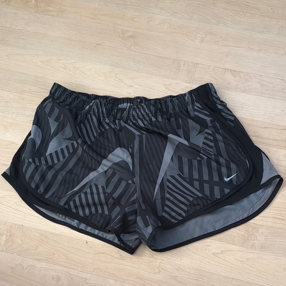 Nike Women's Black and Gray Athletic Shorts